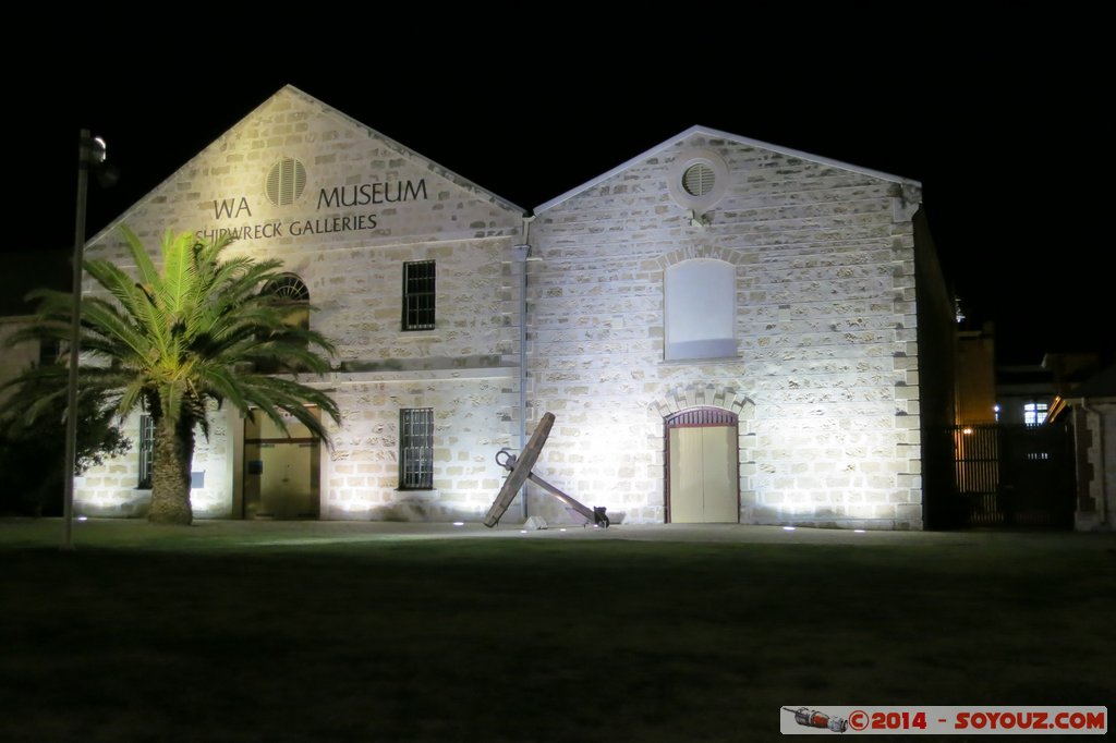 Fremantle by Night - Shipwreck Galleries
Mots-clés: AUS Australie Beaconsfield geo:lat=-32.05756127 geo:lon=115.74278265 geotagged South Fremantle Western Australia Nuit Shipwreck Galleries