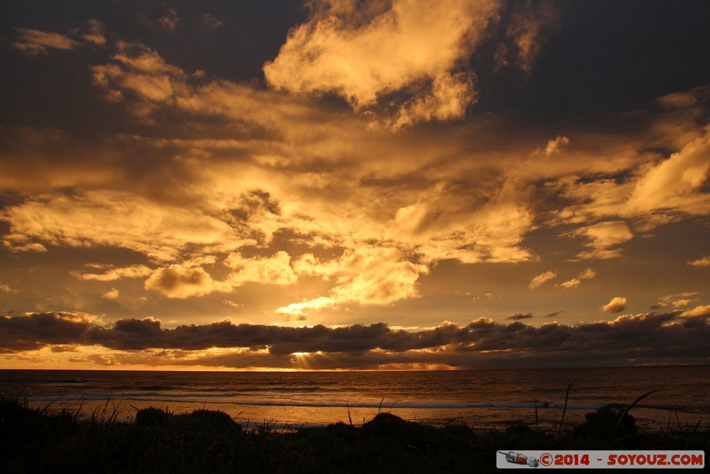 Margaret River - Gnarabup Beach - Sunset
Mots-clés: AUS Australie geo:lat=-33.99261431 geo:lon=114.98984158 geotagged Gnarabup Western Australia Margaret River Gnarabup Beach sunset Lumiere