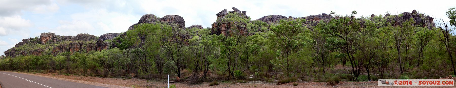 Kakadu National Park - Oenpelli Road - Panorama
Stitched Panorama
Mots-clés: AUS Australie geo:lat=-12.52139433 geo:lon=132.89886900 geotagged Jabiru Northern Territory Kakadu National Park patrimoine unesco Oenpelli Road Montagne panorama