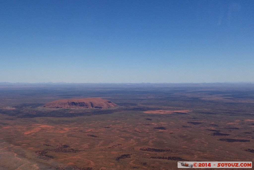 Flight Yulara/Sydney - Vew on Uluru
Mots-clés: Uluru - Kata Tjuta National Park Northern Territory patrimoine unesco uluru Ayers rock vue aerienne animiste