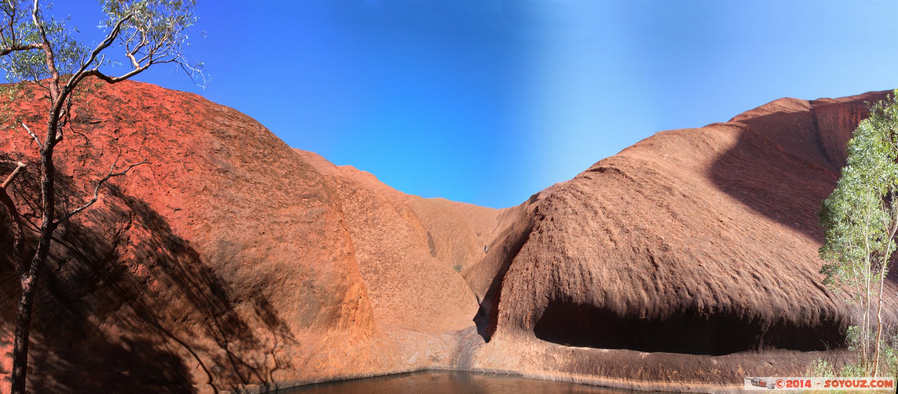 Ayers Rock / Uluru - Kuniya Walk - Mutitjulu Watherhole
Stitched Panorama
Mots-clés: AUS Australie Ayers Rock geo:lat=-25.35097650 geo:lon=131.03270925 geotagged Northern Territory Uluru - Kata Tjuta National Park patrimoine unesco uluru Ayers rock Kuniya Walk Mutitjulu Watherhole animiste