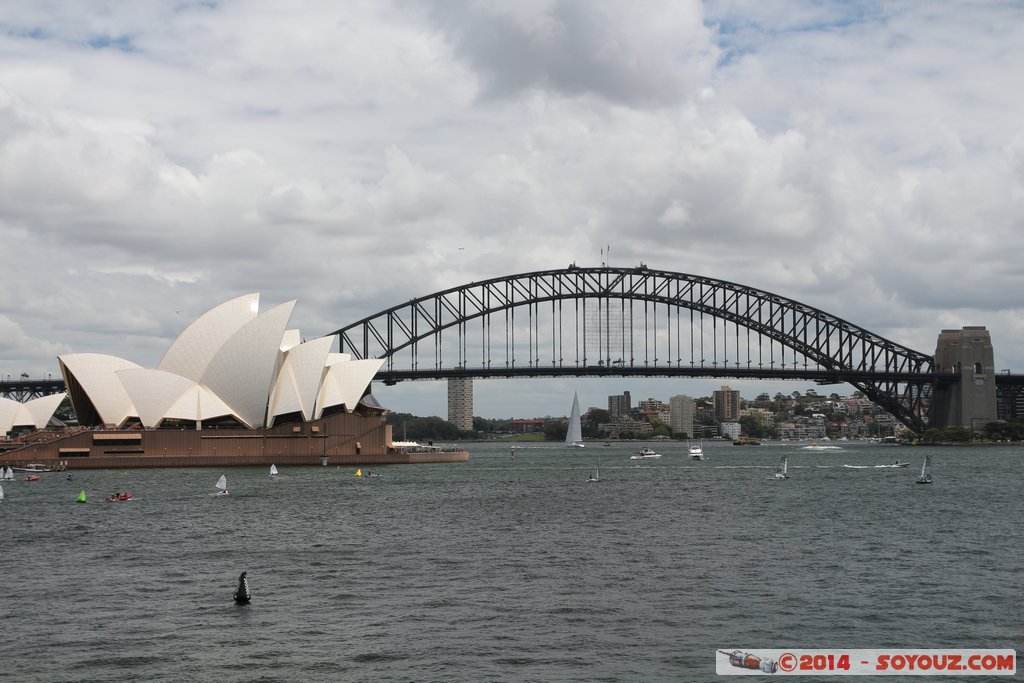 Sydney - Mrs Macquarie Point - Opera House and Harbour Bridge
Mots-clés: AUS Australie Bondi Junction Garden Island geo:lat=-33.85954747 geo:lon=151.22166264 geotagged New South Wales Sydney Parc Mrs Macquarie Point Harbour Bridge Pont Opera House patrimoine unesco