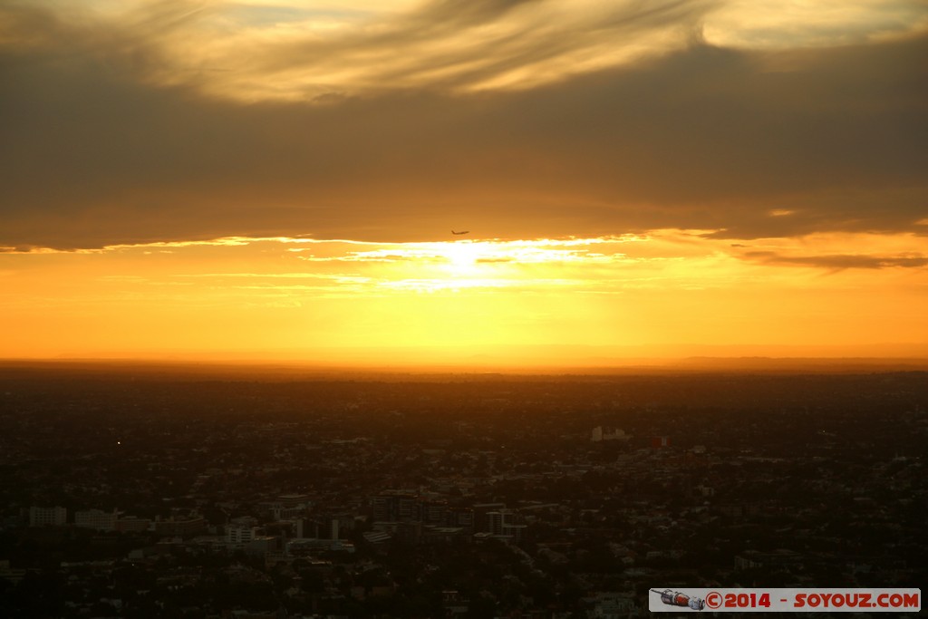 Sunset from Sydney Tower
Mots-clés: AUS Australie geo:lat=-33.87061932 geo:lon=151.20903566 geotagged New South Wales Sydney Sydney Tower sunset avion