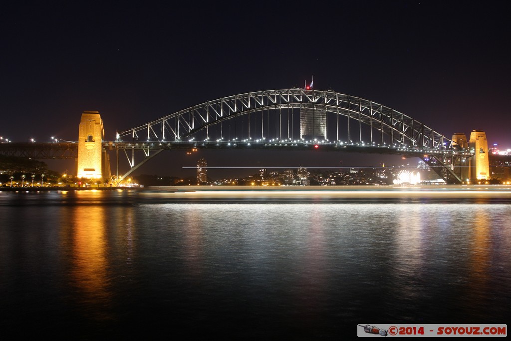 Sydney at Dusk - Circular quay - Harbour Bridge
Mots-clés: AUS Australie Dawes Point geo:lat=-33.85628828 geo:lon=151.21461332 geotagged New South Wales Sydney Nuit Circular quay Harbour Bridge Pont Lumiere