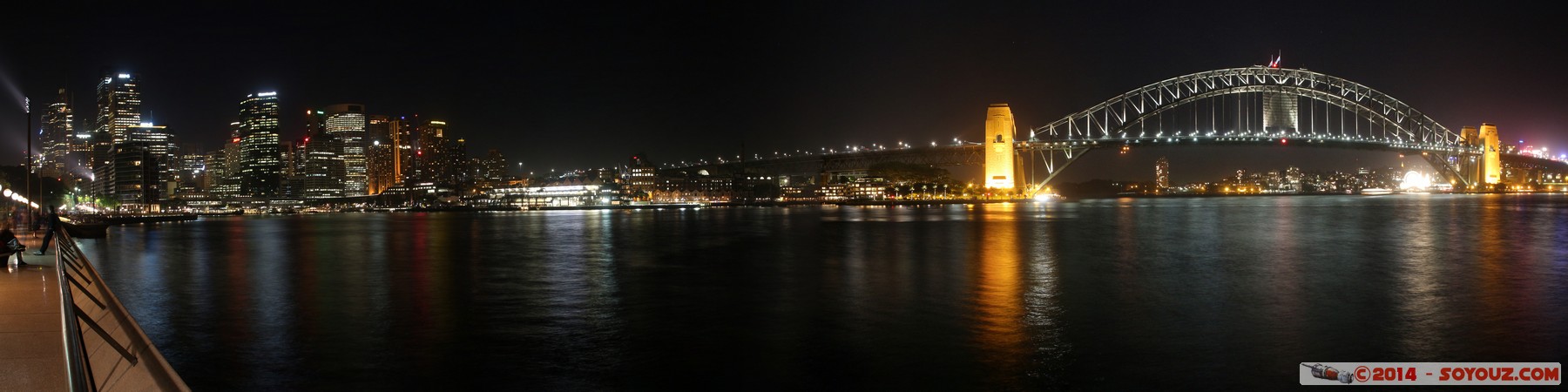 Sydney at Dusk - Circular quay - CDB Skyline and Harbour Bridge - Panorama
Stitched Panorama
Mots-clés: AUS Australie Dawes Point geo:lat=-33.85628828 geo:lon=151.21461332 geotagged New South Wales Sydney Nuit Circular quay Harbour Bridge Pont panorama Lumiere