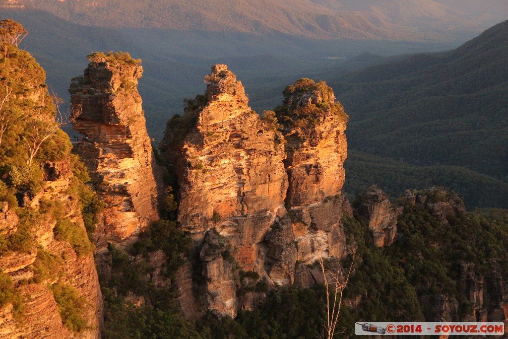 Katoomba - Echo Point - The Three Sisters at sunset
Mots-clés: AUS Australie geo:lat=-33.73257200 geo:lon=150.31195200 geotagged Katoomba New South Wales Blue Mountains patrimoine unesco Echo Point The Three Sisters sunset