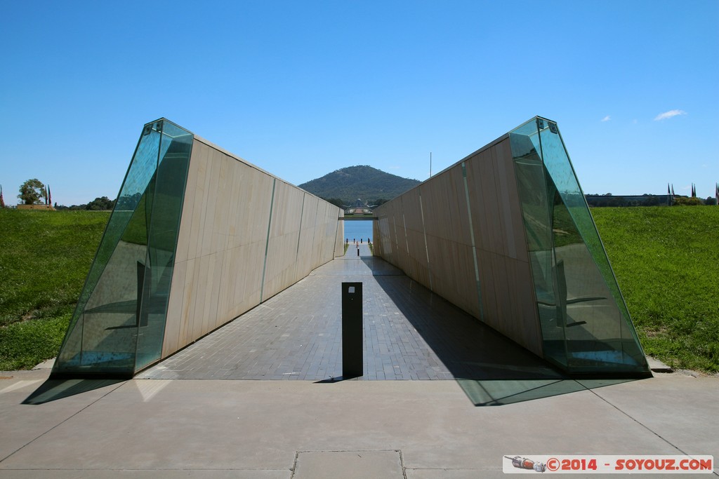 Canberra - Reconciliation Place
Mots-clés: AUS Australian Capital Territory Australie geo:lat=-35.29816167 geo:lon=149.13330133 geotagged Parkes The Parliamentary Triangle Reconciliation Place